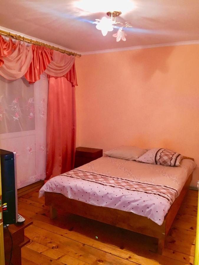 Карпатський Будинок Lejlighed Izky Eksteriør billede